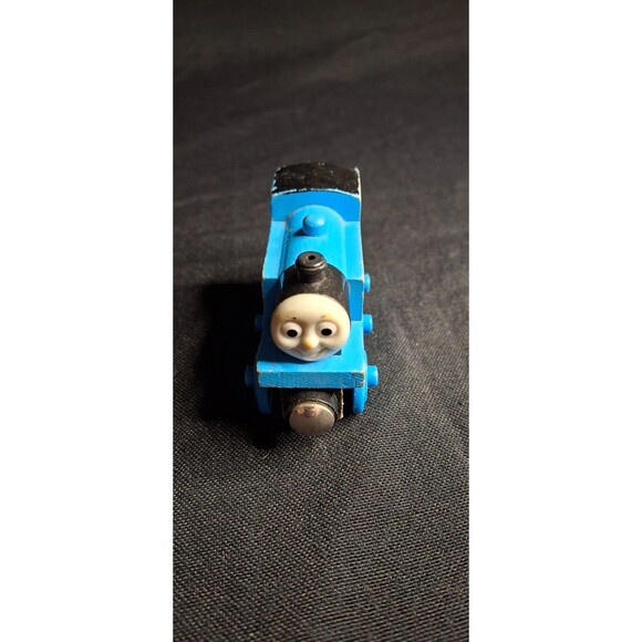 Thomas The Train Wooden Magnetic Trains Lot of 8 Thomas, Mavis, Trevor & More! - Picture 2 of 16